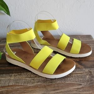 Women's Stretchy Soda Sandals Bright Yellow